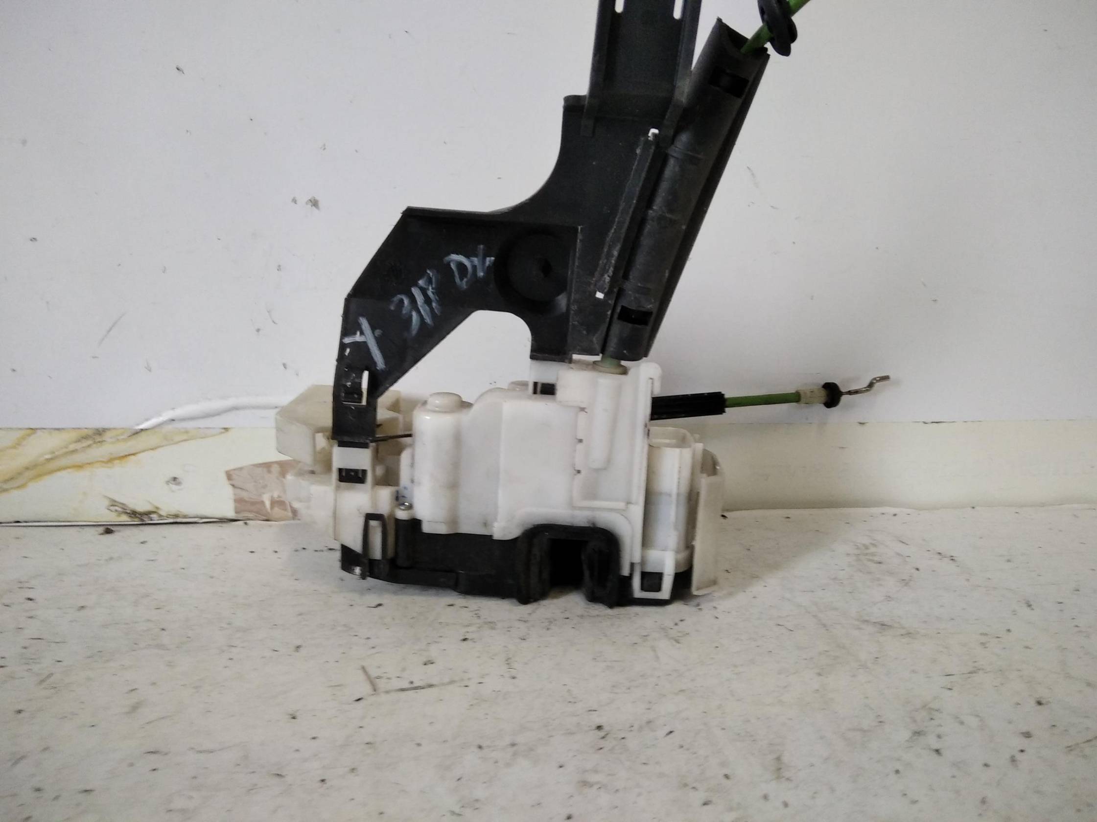 Serratura porta ant. dx.